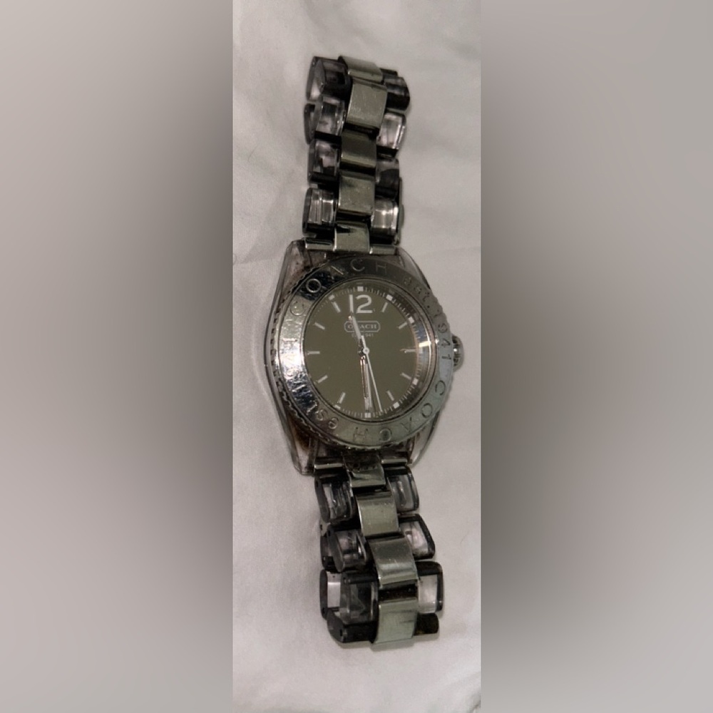 BEAUTIFUL WOMENS —COACH —WATCH